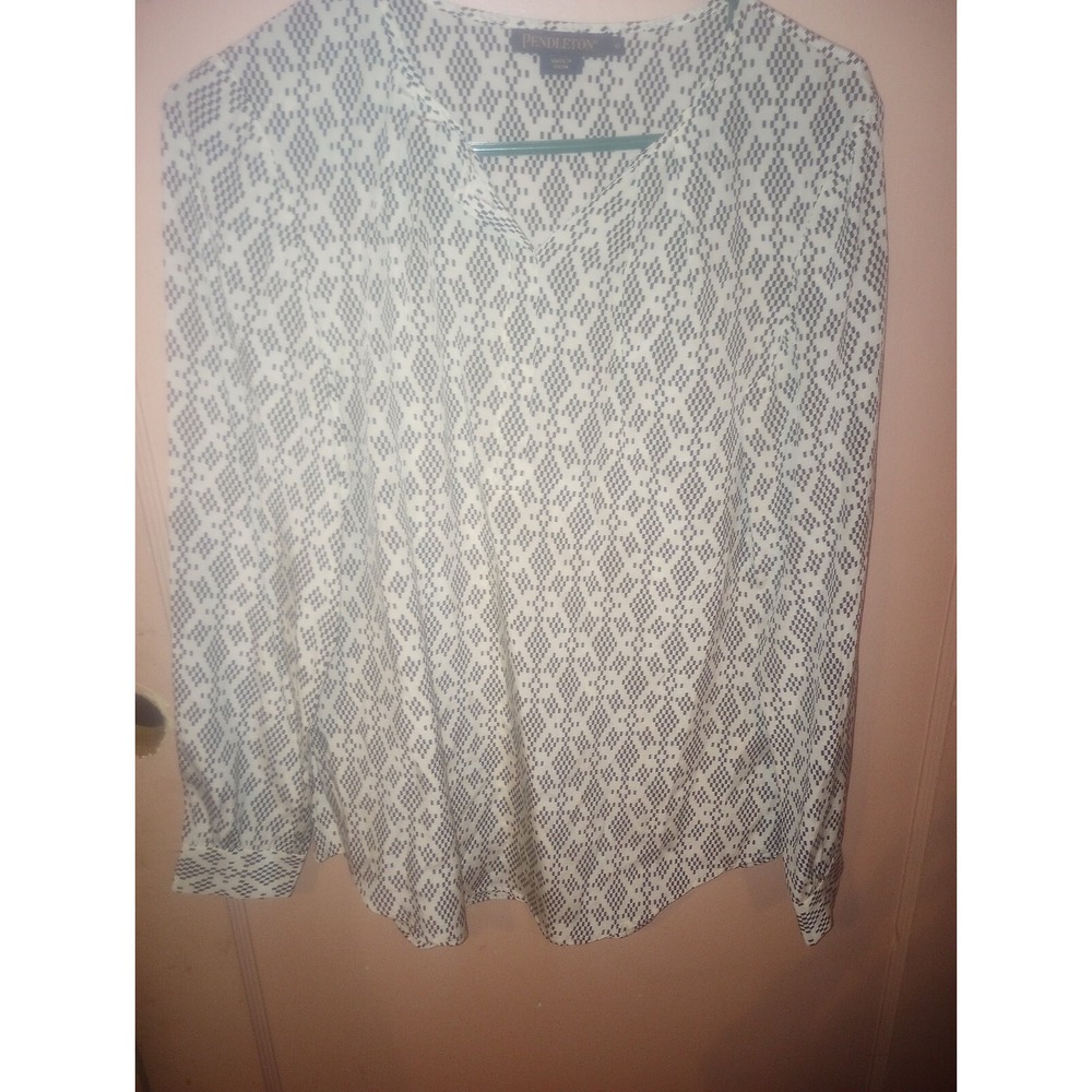 Pendleton Silk Blouse Black And White‎ Size 6